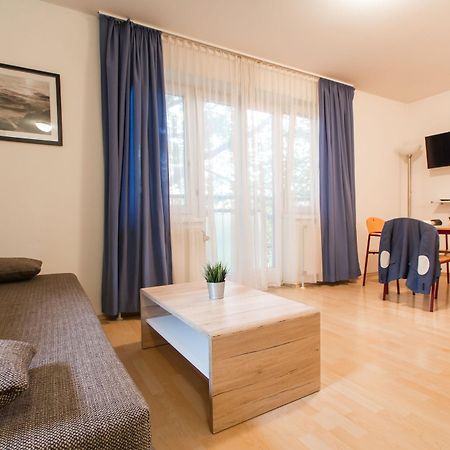 Apartmenthaus Hietzing I Contactless Check-In Viena Exterior foto