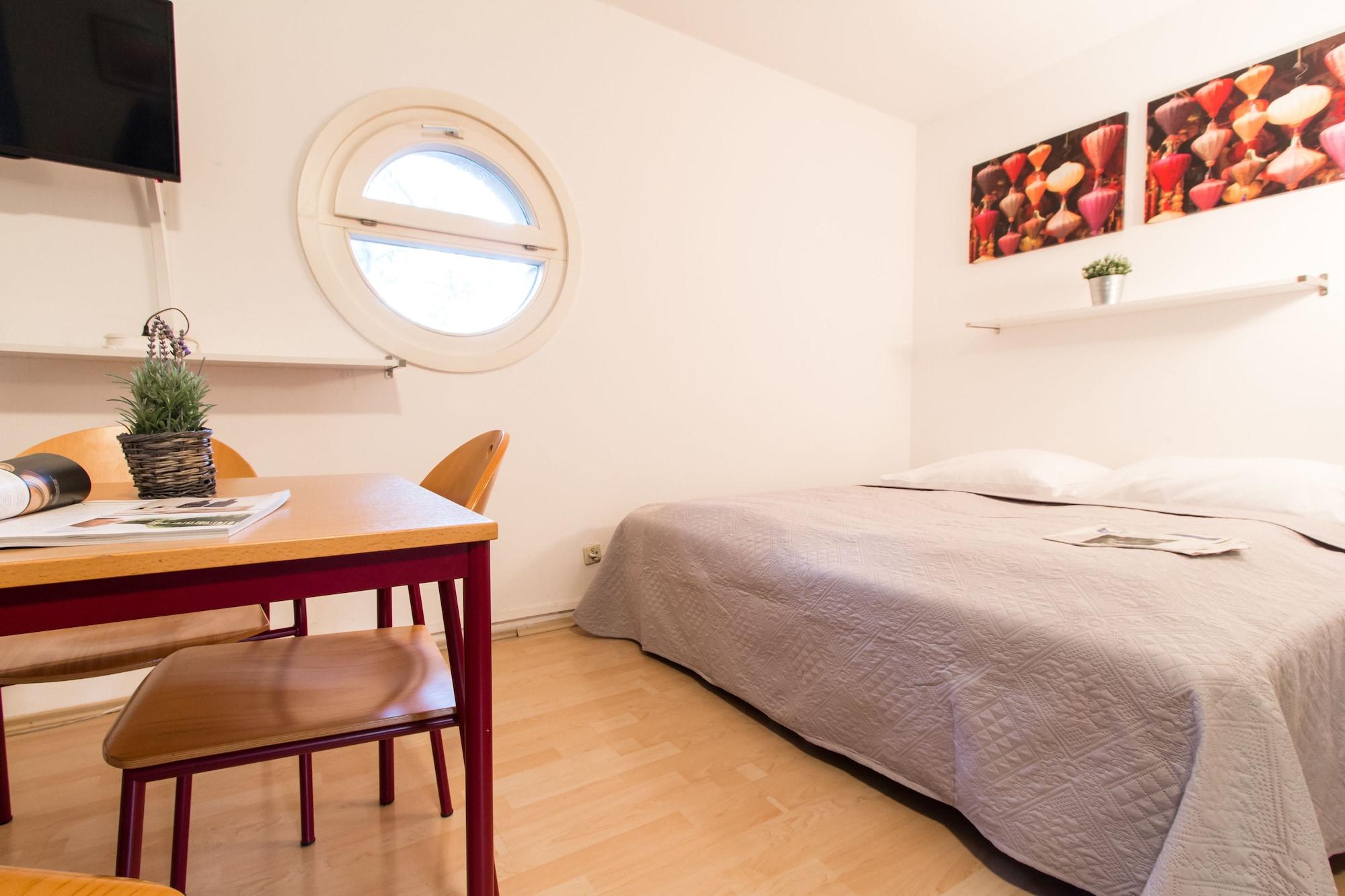 Apartmenthaus Hietzing I Contactless Check-In Viena Exterior foto