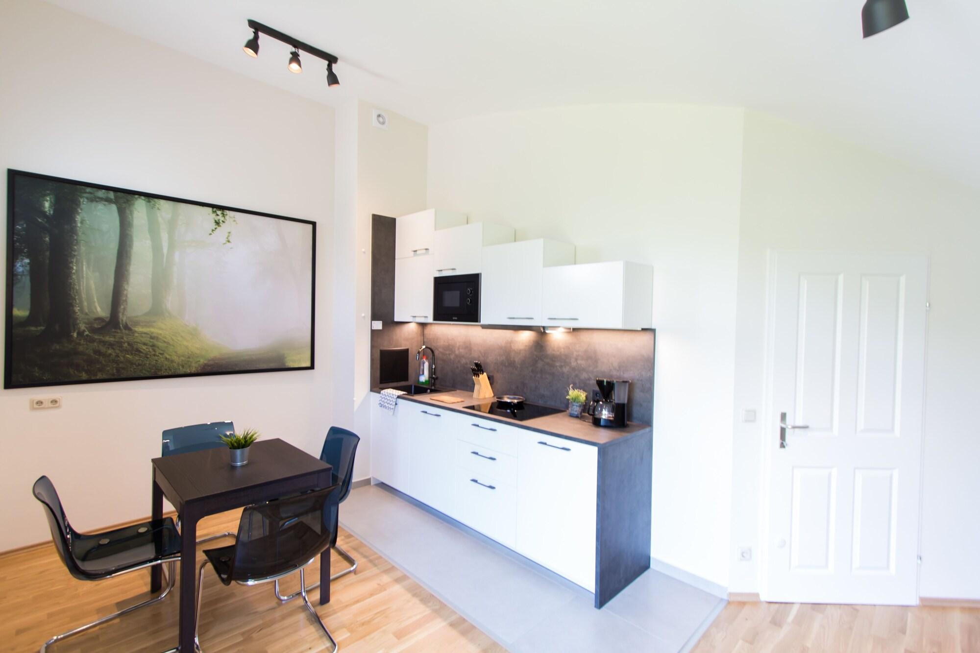 Apartmenthaus Hietzing I Contactless Check-In Viena Exterior foto