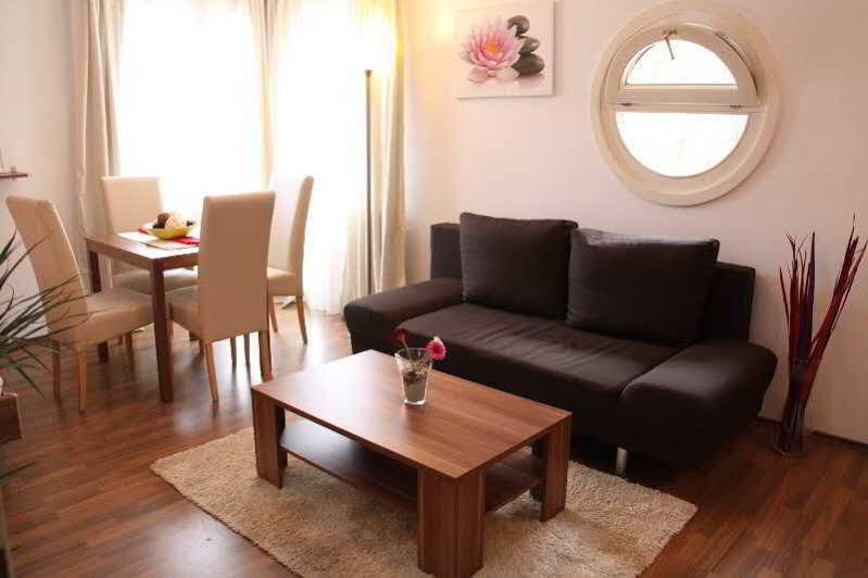 Apartmenthaus Hietzing I Contactless Check-In Viena Exterior foto